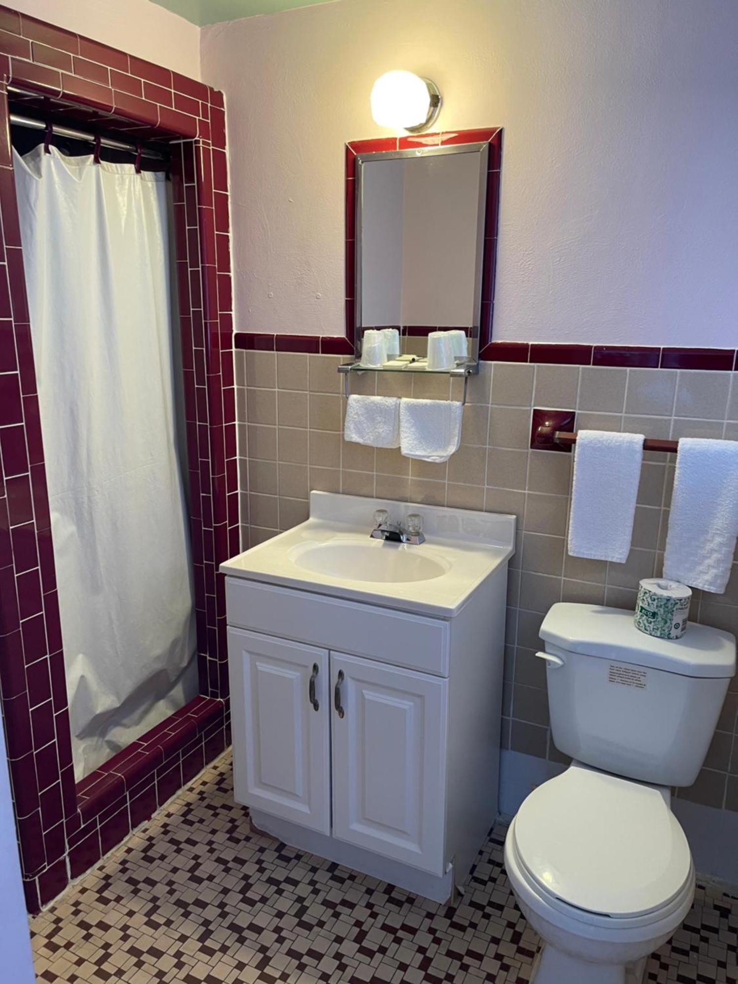 Best Motel Боулинг Грийн Екстериор снимка